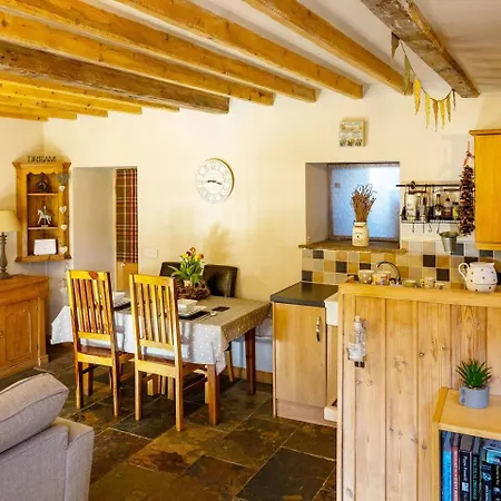 Dom wakacyjny The Barn, Rustic Country Dog Friendly Whitby