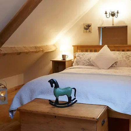 The Barn, Rustic Country Dog Friendly * Γουίτμπι